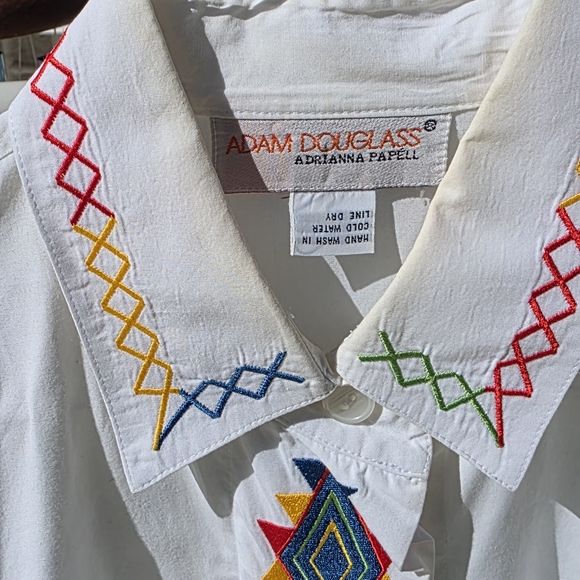 Colorful Embroidered White Button Down Shirt - Picture 3 of 5
